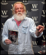 PEOPLE - Nick Nolte präsentiert sein Buch bei Waterstone in London