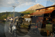FEATURE - Leben mit dem Vulkan - Sinabung in Indonesien