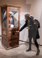 NEWS - London: Ausstellung "Hope to Nope: Graphics and Politics 2008 - 18"