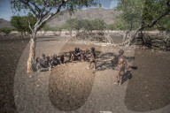 REPORTAGE - Begegnung mit dem Himba Volk in Namibia