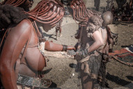 REPORTAGE - Begegnung mit dem Himba Volk in Namibia