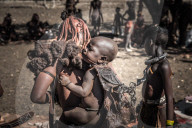 REPORTAGE - Begegnung mit dem Himba Volk in Namibia