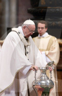 NEWS - Rom: Papst Franziskus eröffnet die Osterfeierlichkeiten mit einer Messe