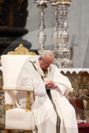 NEWS - Rom: Papst Franziskus eröffnet die Osterfeierlichkeiten mit einer Messe