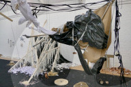 NEWS - Oxford: 'The Family In Disorder Truth Or Dare' Ausstellung