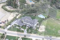 EXKLUSIV - Kylie Jenner lädt zur Osterparty in Hidden Hills 