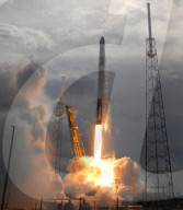 NEWS - Falcon 9: Privater Raumfrachter "Dragon" bringt Nachschub zur ISS