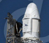 NEWS - Falcon 9: Privater Raumfrachter "Dragon" bringt Nachschub zur ISS
