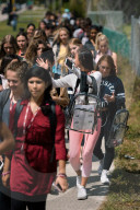 NEWS - Parkland nach Amok: Schulbeginn mit Plastiktüten und transparenten Rucksäcken
