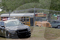 NEWS - Parkland nach Amok: Schulbeginn mit PlastiktÃ¼ten und transparenten RucksÃ¤cken