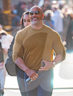 PEOPLE - Stark - Dwayne "The Rock" Johnson spricht offen über seine Depressionen