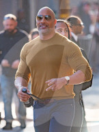 PEOPLE - Stark - Dwayne "The Rock" Johnson spricht offen über seine Depressionen
