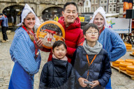 FEATURE - Käsehandel wie anno dazumal in der Südholländischen Stadt Gouda