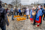FEATURE - Käsehandel wie anno dazumal in der Südholländischen Stadt Gouda