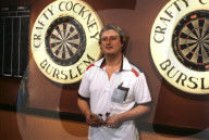 PEOPLE - Darts-Welt trauert: Ex-Weltmeister Eric Bristow überraschend verstorben