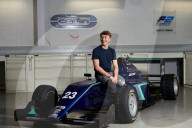 PORTRAIT - Billy Monger - Britischer Rennfahrer