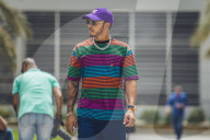 PEOPLE - Lewis Hamilton in Bahrain unterwegs