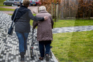 REPORTAGE - Seniorenpflege im Altersheim