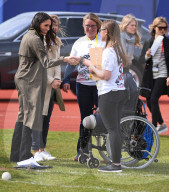 PEOPLE - Prin Harry und seine Meghan besuchen die Invictus Games an der Bath Universität