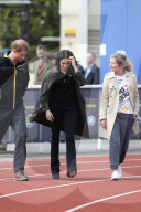 PEOPLE - Prin Harry und seine Meghan besuchen die Invictus Games an der Bath Universität