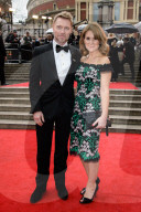 PEOPLE - Promis an den Olivier Awards in der Royal Albert Hall in London 