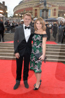 PEOPLE - Promis an den Olivier Awards in der Royal Albert Hall in London 
