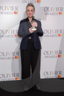 PEOPLE - Promis an den Olivier Awards in der Royal Albert Hall in London 