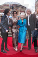 PEOPLE - Sally Humphreys mit Ronnie Wood an den Olivier Awards in London