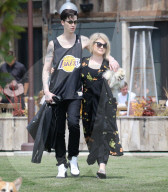 EXKLUSIV - Kelly Osbourne strahlt frisch verliebt an der Seite ihres neuen Boyfriends