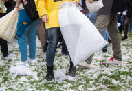 FEATURE - Kissenschlacht Tag