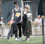 EXKLUSIV - Kelly Osbourne strahlt frisch verliebt an der Seite ihres neuen Boyfriends