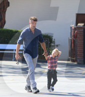PEOPLE - Dem Papa aus dem Gesicht geschnitten: Josh Duhamel's Sohn Axl