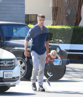 PEOPLE - Dem Papa aus dem Gesicht geschnitten: Josh Duhamel's Sohn Axl