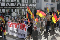 NEWS - Verletzte und Übergriffe bei Demonstration in Kandel