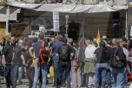 NEWS - Verletzte und Übergriffe bei Demonstration in Kandel