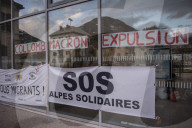 NEWS - Frankreich: In Briancon macht ein Verein die SNCF-Station zu einem Wohnheim für Migranten
