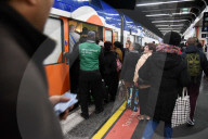 NEWS - Voll gestopfte Züge: Streik behindert wieder Bahnverkehr in Frankreich