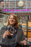 NEWS - London: Installation von Tracey Emin in der St. Pancras Station