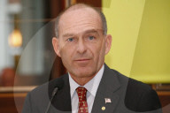 NEWS - Vermisst am Matterhorn: Tengelmann-Chef Karl-Erivan Haub (weitere Bilder)