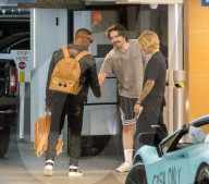 PEOPLE - Justin Bieber trifft auf Jamie Foxx in der Parkgarage