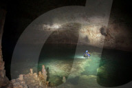 FEATURE - Unterwasser Höhlenforschung in Yucatan, Mexiko