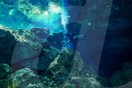 FEATURE - Unterwasser Höhlenforschung in Yucatan, Mexiko