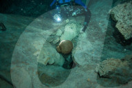 FEATURE - Unterwasser Höhlenforschung in Yucatan, Mexiko