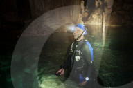 FEATURE - Unterwasser Höhlenforschung in Yucatan, Mexiko