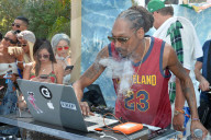 PEOPLE - Snoop Dogg legt am Levis Coachella Brumch auf
