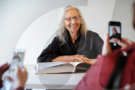 PEOPLE - Annie Leibovitz signiert ihr Buch im Museum of Contemporary Art in Chicago