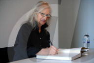 PEOPLE - Annie Leibovitz signiert ihr Buch im Museum of Contemporary Art in Chicago