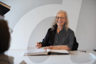 PEOPLE - Annie Leibovitz signiert ihr Buch im Museum of Contemporary Art in Chicago