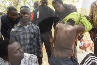 REPORTAGE - Sudanesische Flüchtlinge in Lybien unterwegs in den Niger 