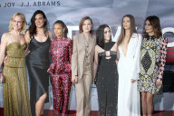 PEOPLE -  Promis an der Staffelpremiere von 'Westworld' 2 in Los Angeles